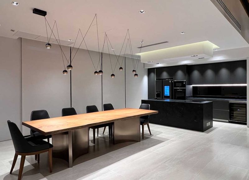 Teak solid wood table Elementi Interiors