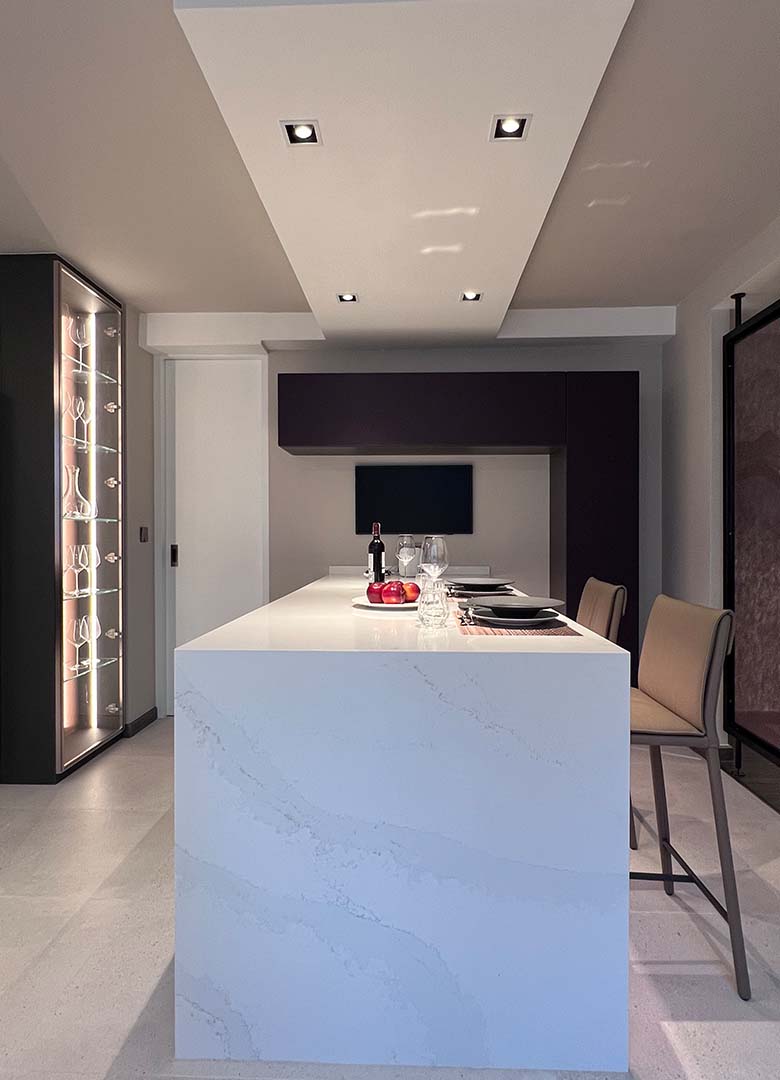 Kitchen Island | Silestone Calacatta Gold quartz