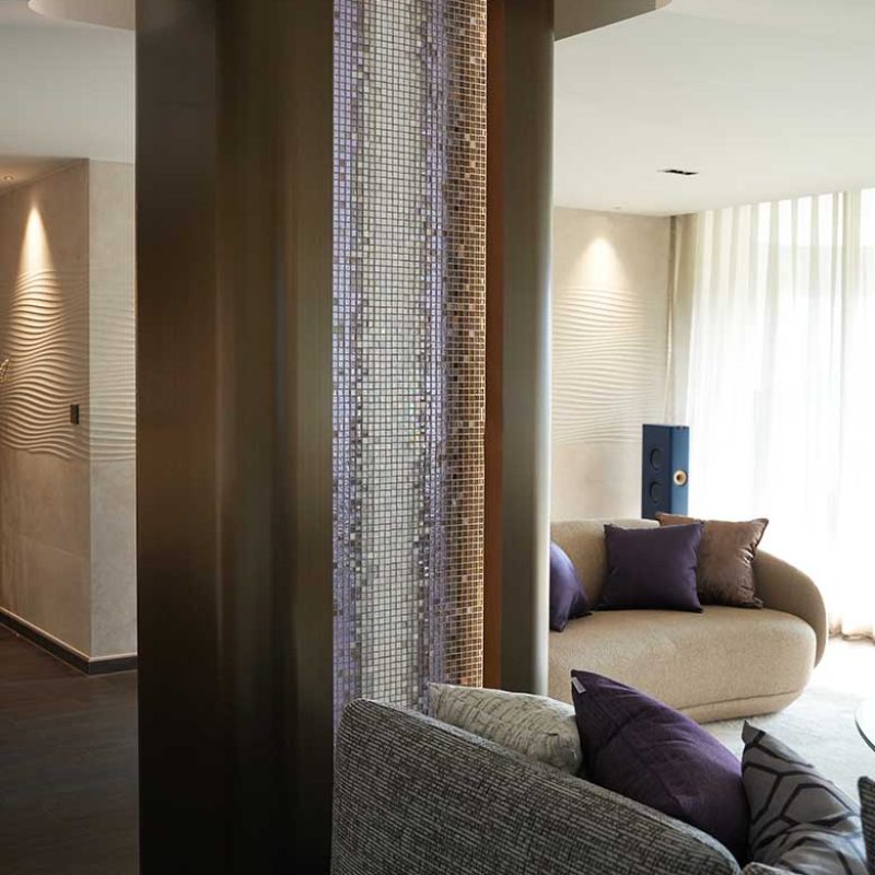Pillar Sicis mosaic | Bronze steel cover